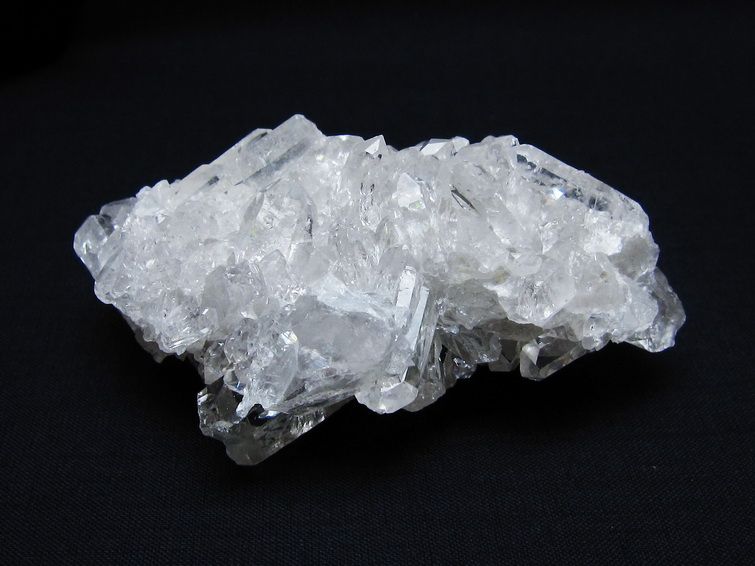 水晶 クラスター 原石 アーカンソー産 一点物 172-3609