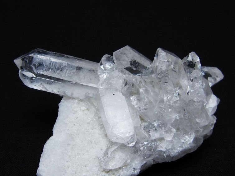 水晶 クラスター 原石 アーカンソー産 一点物 172-3651