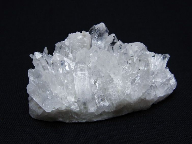 水晶 クラスター 原石 アーカンソー産 一点物 172-3674