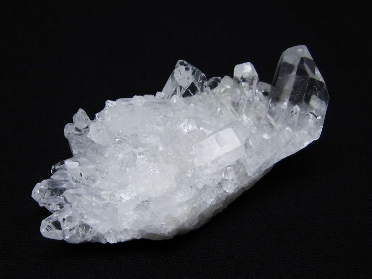 水晶 クラスター 原石 アーカンソー産 一点物 172-3686