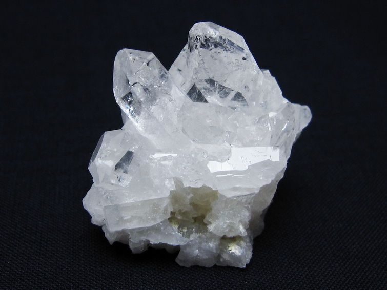 水晶 クラスター 原石 アーカンソー産 一点物 172-3689