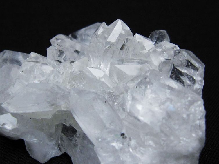 水晶 クラスター 原石 アーカンソー産 一点物 172-3693