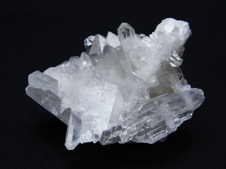 水晶 クラスター 原石 アーカンソー産 一点物 172-3716