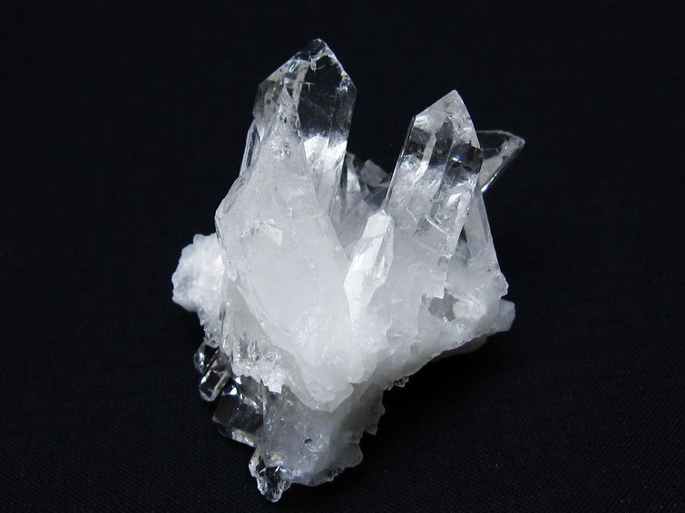 水晶 クラスター 原石 アーカンソー産 一点物 172-3768