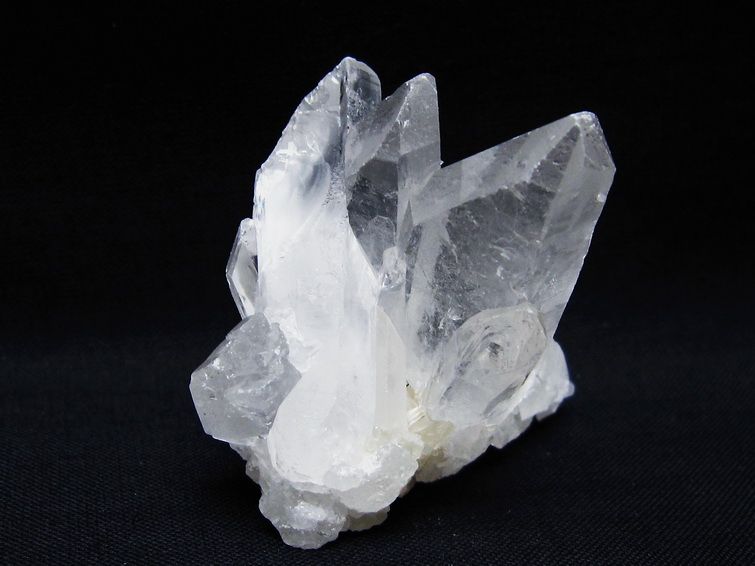 水晶 クラスター 原石 アーカンソー産 一点物 172-3853