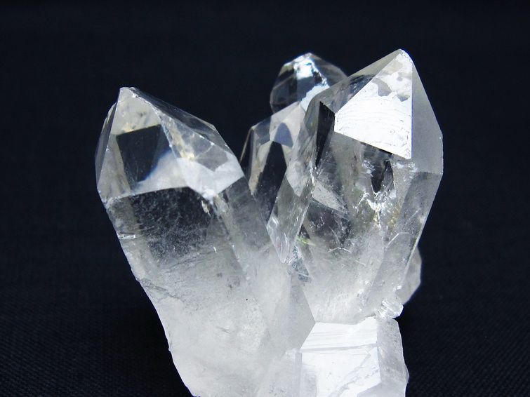 水晶 クラスター 原石 アーカンソー産 一点物 172-4115