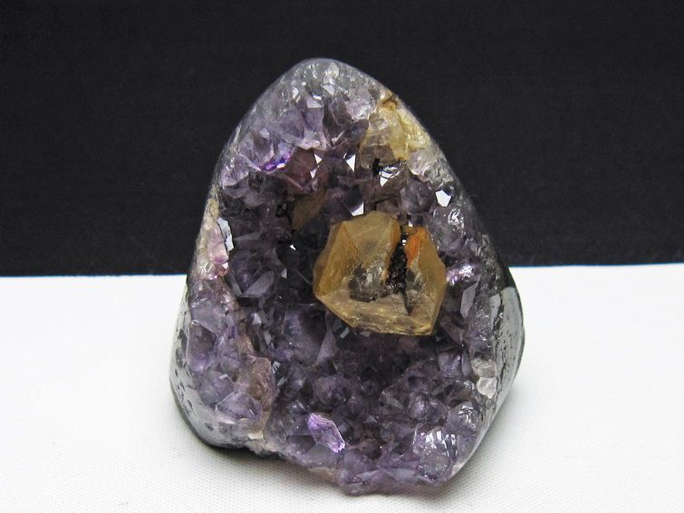 アメジスト クラスター ウルグアイ産 カルサイト共生 アメジスト 原石 amethyst 一点物 172-4211