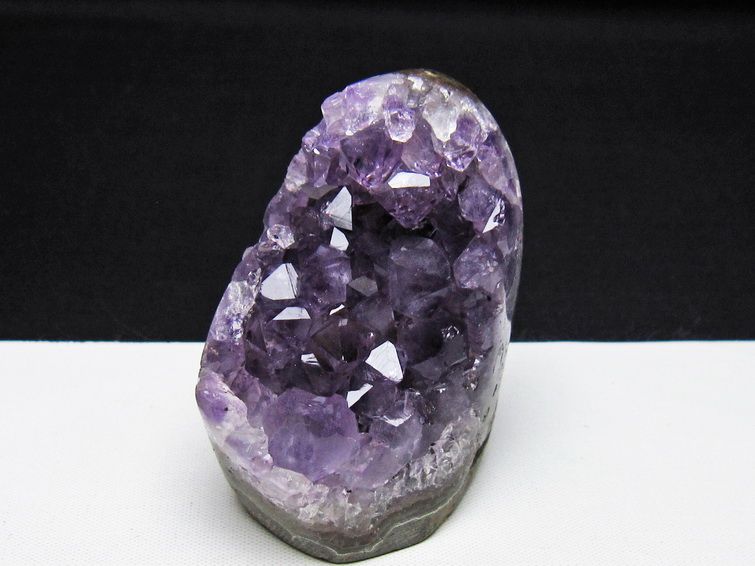 アメジスト クラスター ウルグアイ産 アメジスト 原石 amethyst 一点物 172-4213