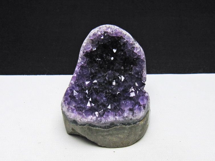 アメジスト クラスター ウルグアイ産 アメジスト 原石 amethyst 一点物 172-4219