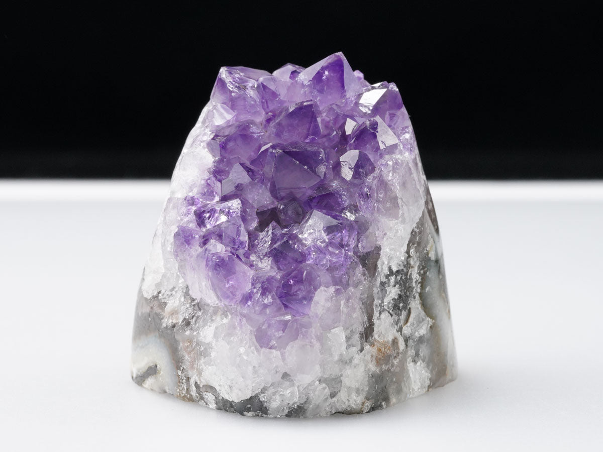 アメジスト クラスター ウルグアイ産 アメジスト 原石 amethyst 一点物 172-4221
