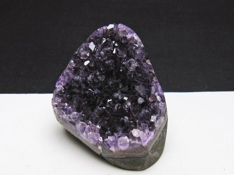 アメジスト クラスター ウルグアイ産 アメジスト 原石 amethyst 一点物 172-4223