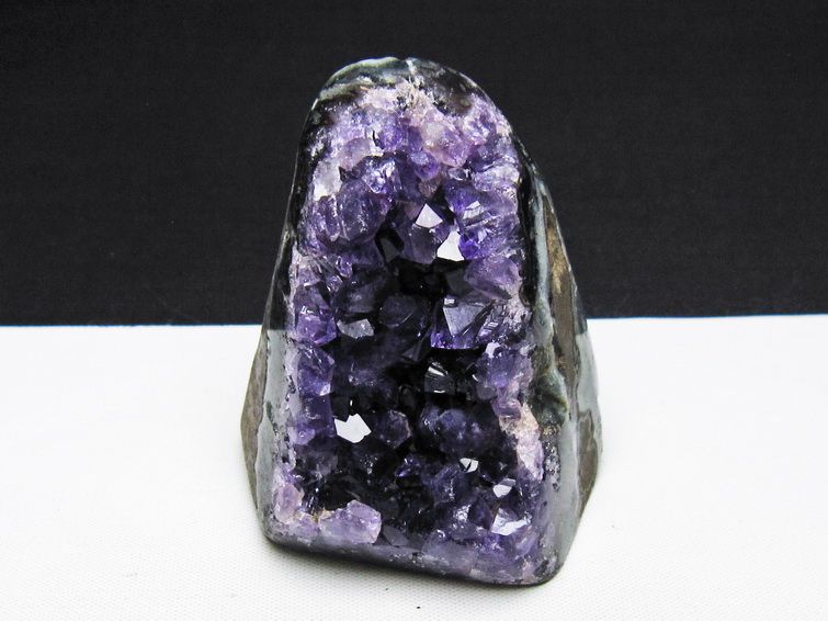 アメジスト クラスター ウルグアイ産 アメジスト 原石 amethyst 一点物 172-4226