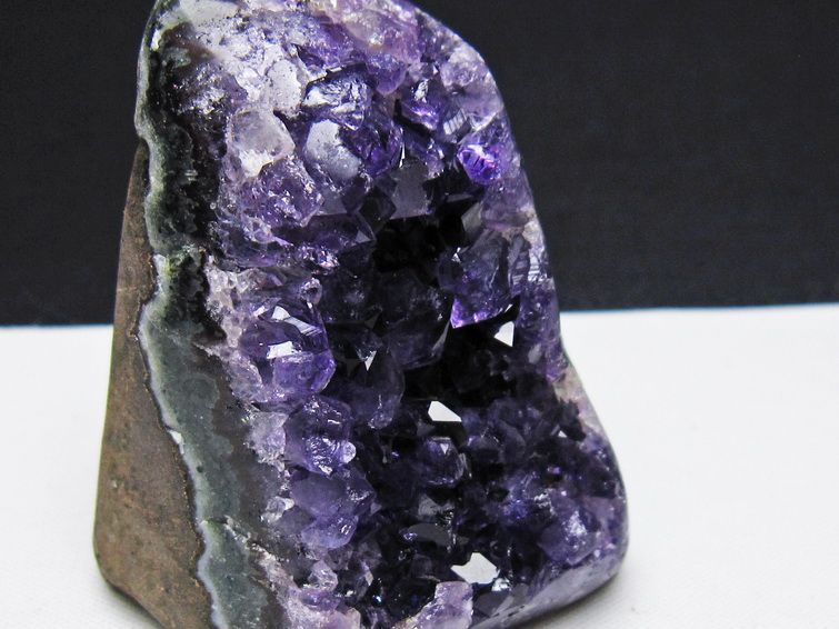 アメジスト クラスター ウルグアイ産 アメジスト 原石 amethyst 一点物 172-4226