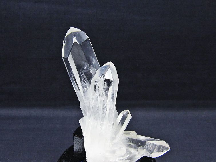水晶 クラスター マダガスカル産 台座付き 水晶 原石 一点物 172-4324