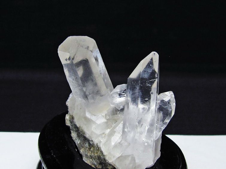 水晶 クラスター マダガスカル産 台座付属 水晶 原石 一点物 172-4366
