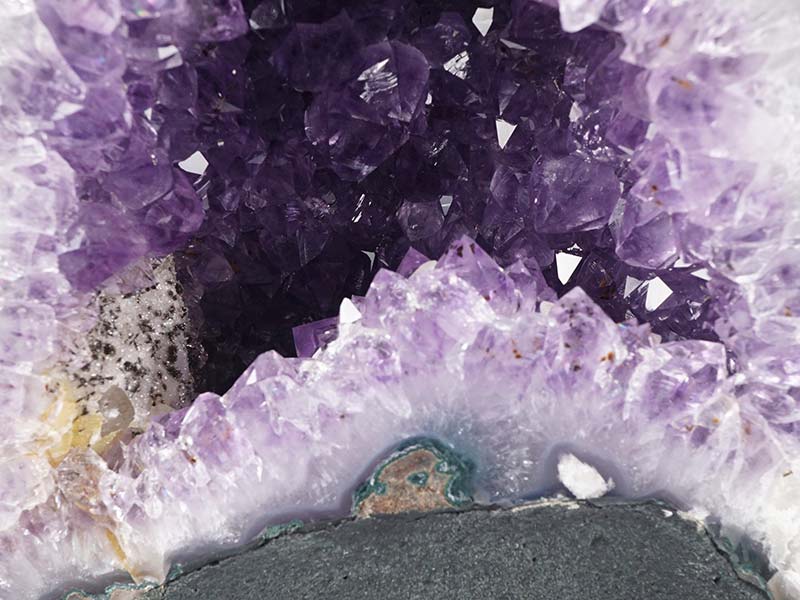 2.4Kg アメジストドーム ブラジル産 原石 置物 amethyst アメジスト