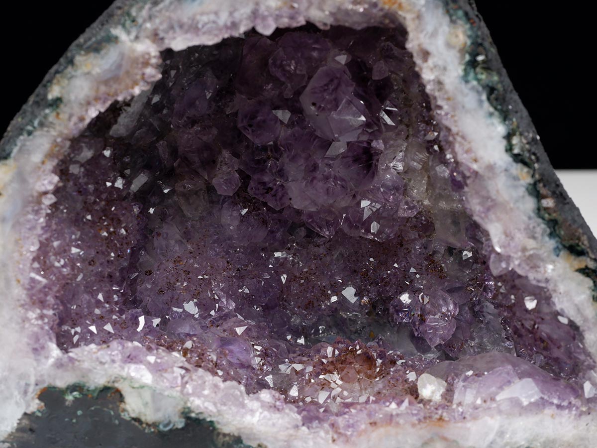 アメジストドーム 3.3Kg ブラジル産 ジオード カペーラ 一点物 174-2160