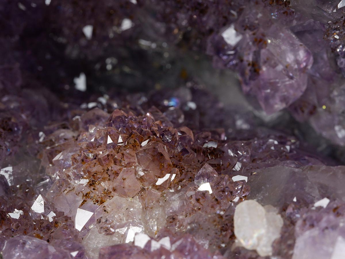 アメジストドーム 3.3Kg ブラジル産 ジオード カペーラ 一点物 174-2160