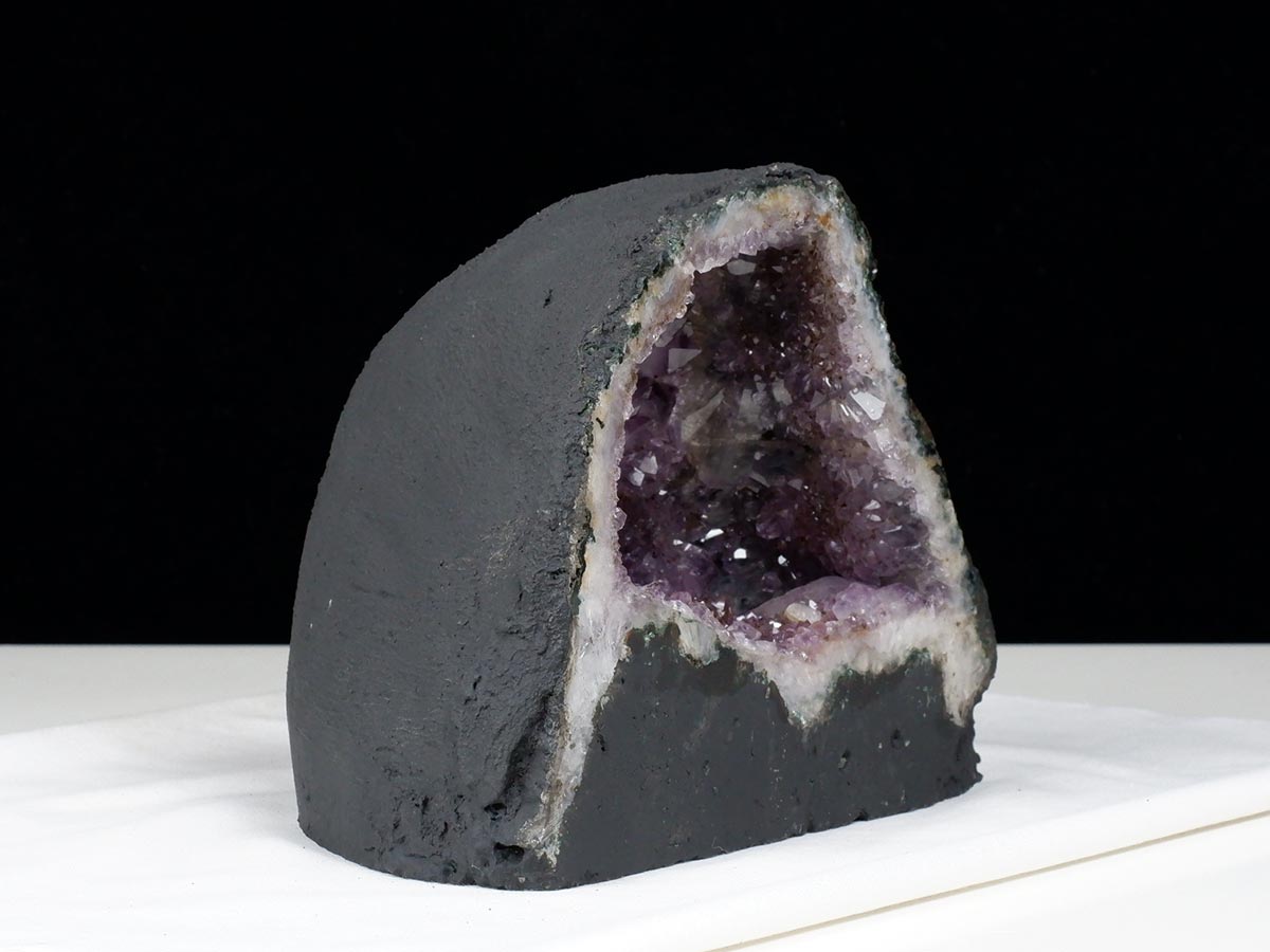 アメジストドーム 3.3Kg ブラジル産 ジオード カペーラ 一点物 174-2160