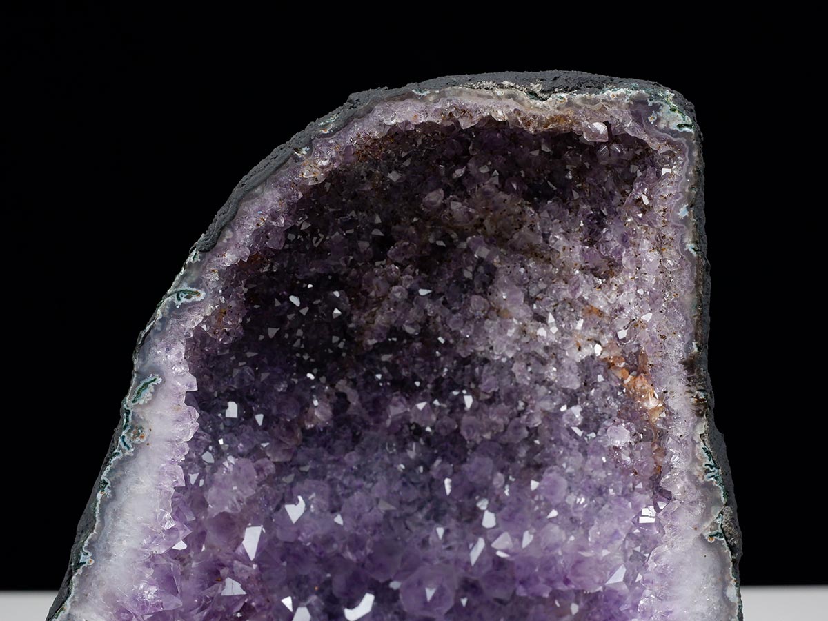 アメジストドーム 4.4Kg ブラジル産 ジオード カペーラ 一点物 174-2162