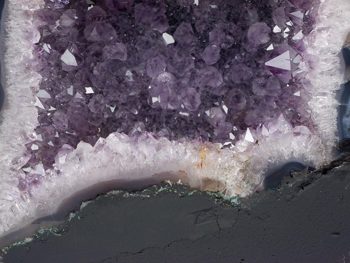 アメジストドーム 10Kg ブラジル産 ジオード カペーラ 一点物 174-2163