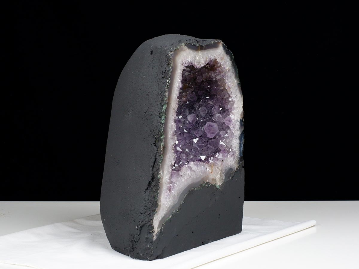 アメジストドーム 10Kg ブラジル産 ジオード カペーラ 一点物 174-2163