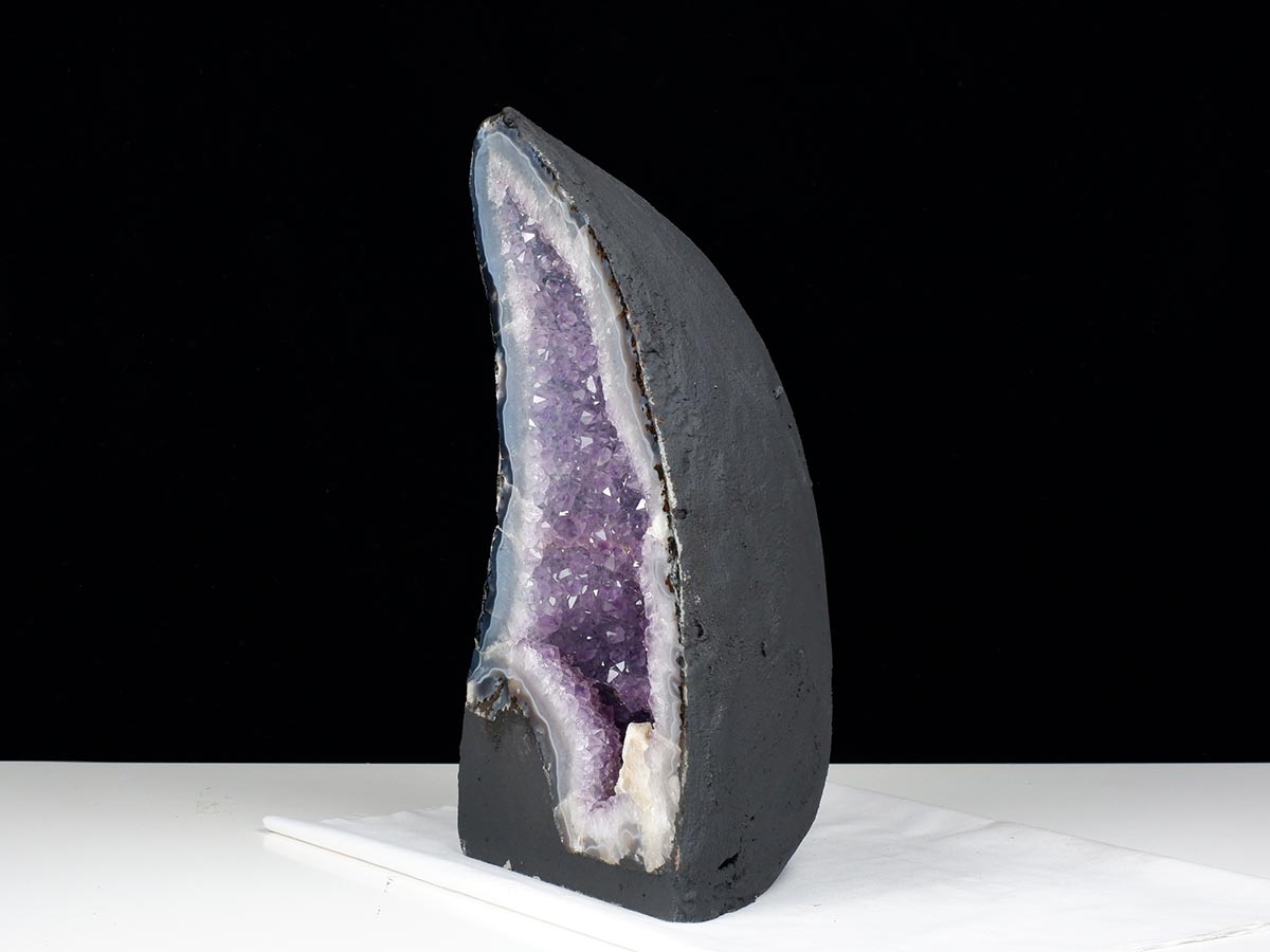 アメジストドーム 8.3Kg ブラジル産 ジオード カペーラ 一点物 174-2166