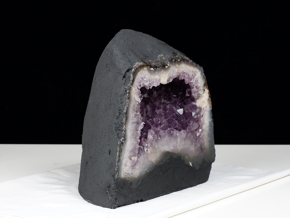 アメジストドーム 7.8Kg ブラジル産 ジオード カペーラ 一点物 174-2167