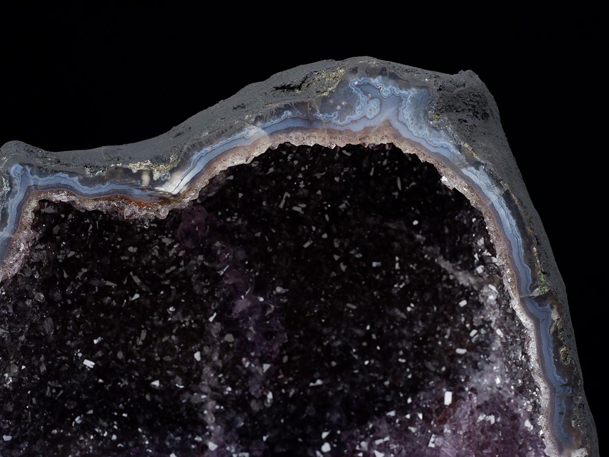 アメジストドーム 15.4Kg ブラジル産 ジオード カペーラ 一点物 174-2168