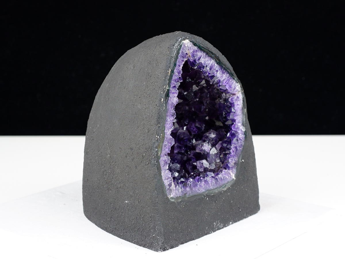 アメジストドーム 1.5Kg ウルグアイ産 ジオード カペーラ amethyst 一点物 174-2176