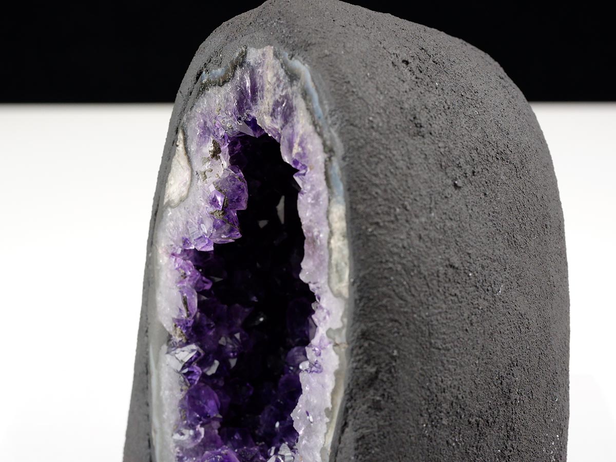 アメジストドーム 1.8Kg ウルグアイ産 ジオード カペーラ amethyst 一点物 174-2181