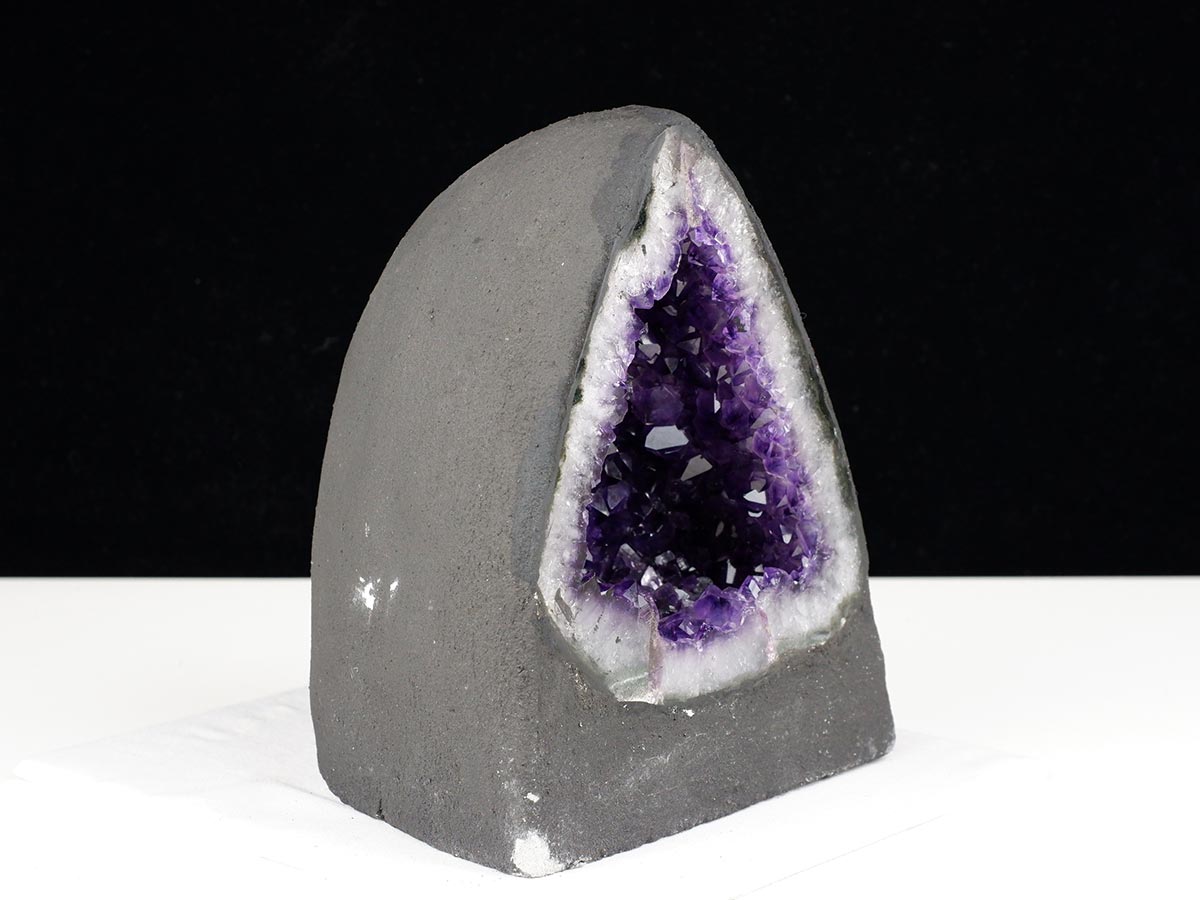 アメジストドーム 3.3Kg ウルグアイ産 ジオード カペーラ amethyst