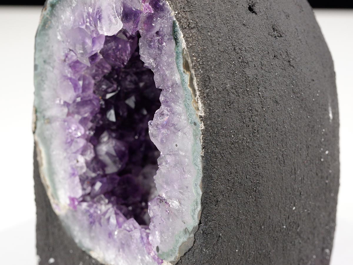 アメジストドーム 1.8Kg ウルグアイ産 ジオード カペーラ amethyst 一点物 174-2193