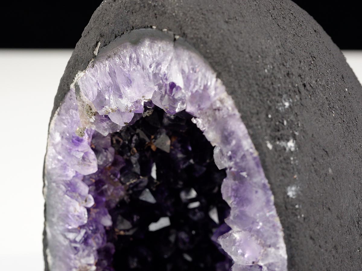 アメジストドーム 1.9Kg ウルグアイ産 ジオード カペーラ amethyst 一点物 174-2194