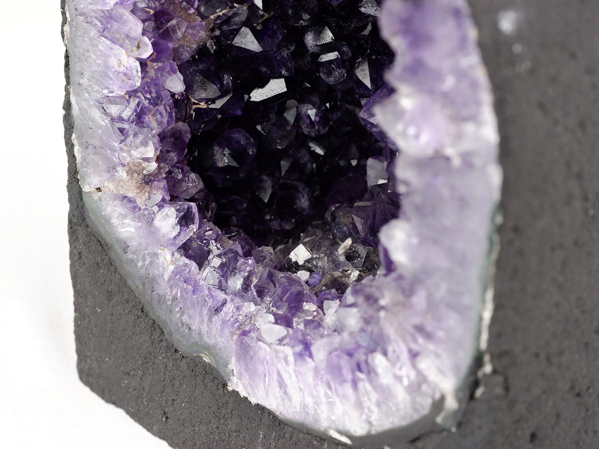 アメジストドーム 1.9Kg ウルグアイ産 ジオード カペーラ amethyst 一点物 174-2194