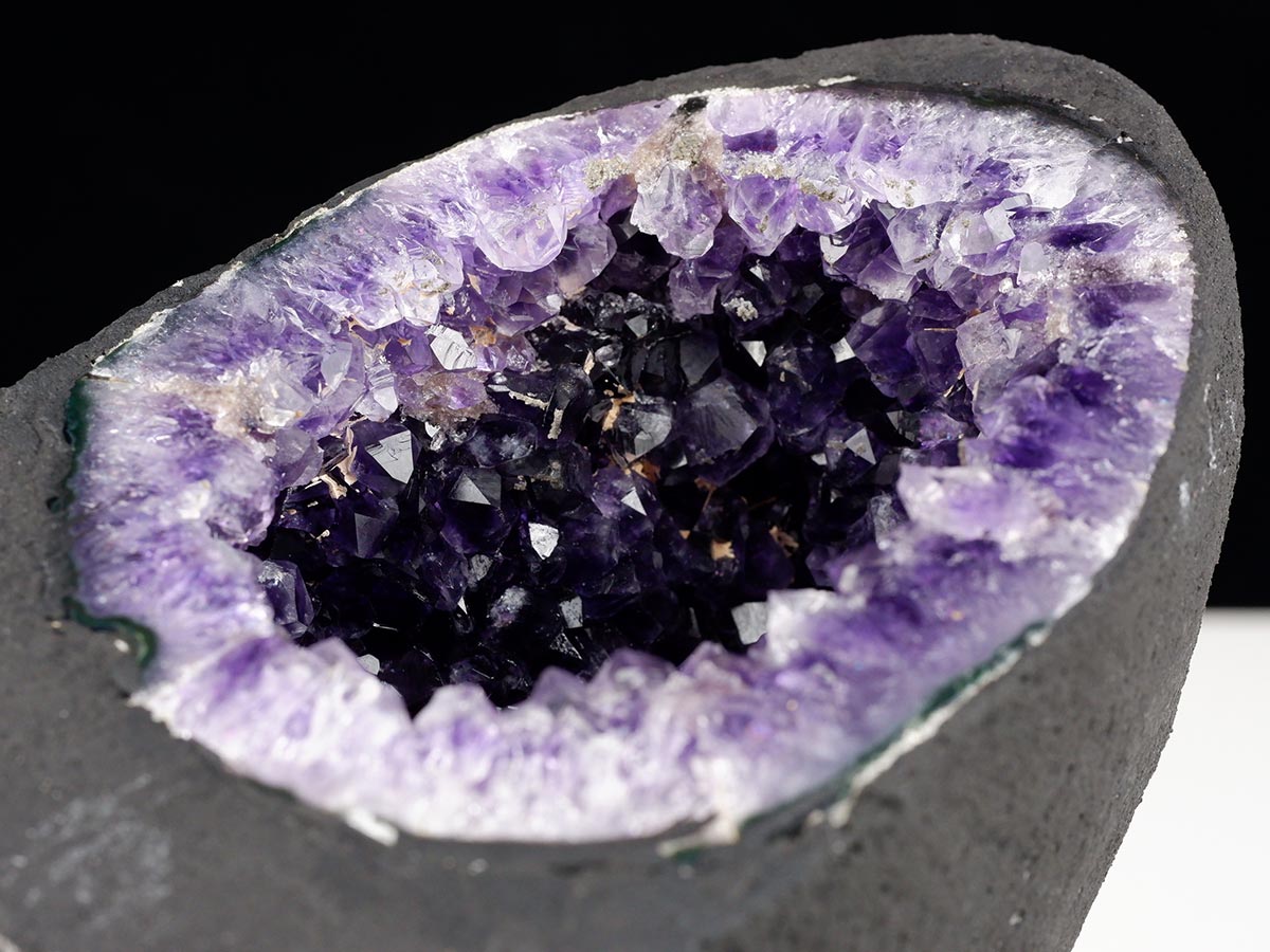 アメジストドーム 1.9Kg ウルグアイ産 ジオード カペーラ amethyst 一点物 174-2194