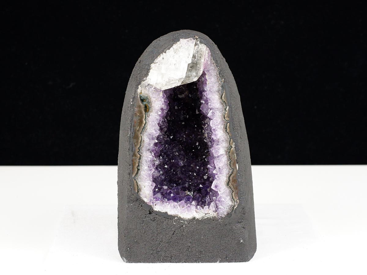 アメジストドーム 1.9Kg ウルグアイ産 ジオード カペーラ amethyst 一点物 174-2195