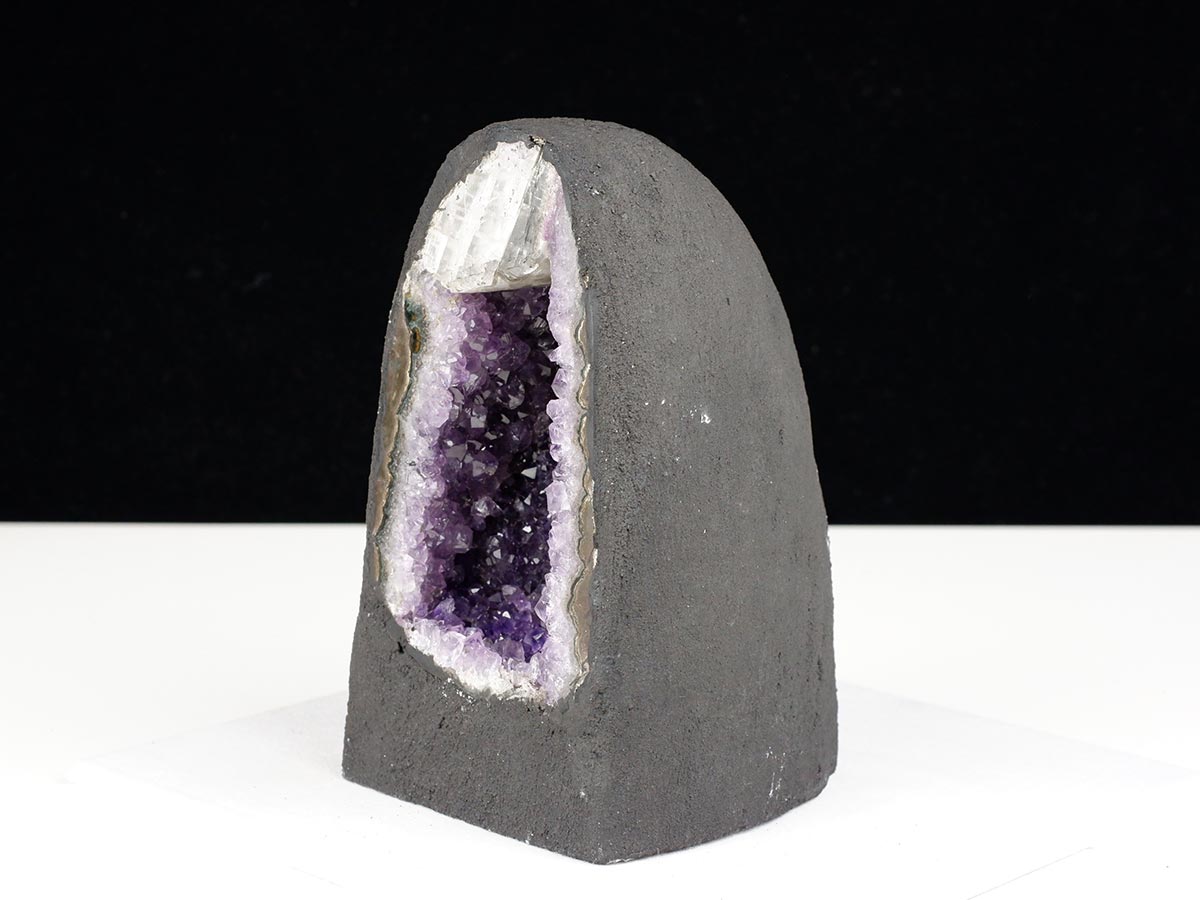 アメジストドーム 1.9Kg ウルグアイ産 ジオード カペーラ amethyst 一点物 174-2195