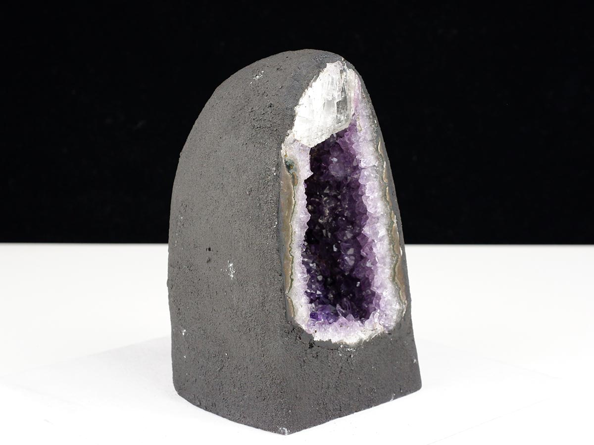 アメジストドーム 1.9Kg ウルグアイ産 ジオード カペーラ amethyst 一点物 174-2195