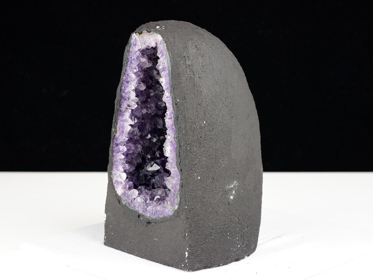 アメジストドーム 1.9Kg ウルグアイ産 ジオード カペーラ amethyst 一点物 174-2198