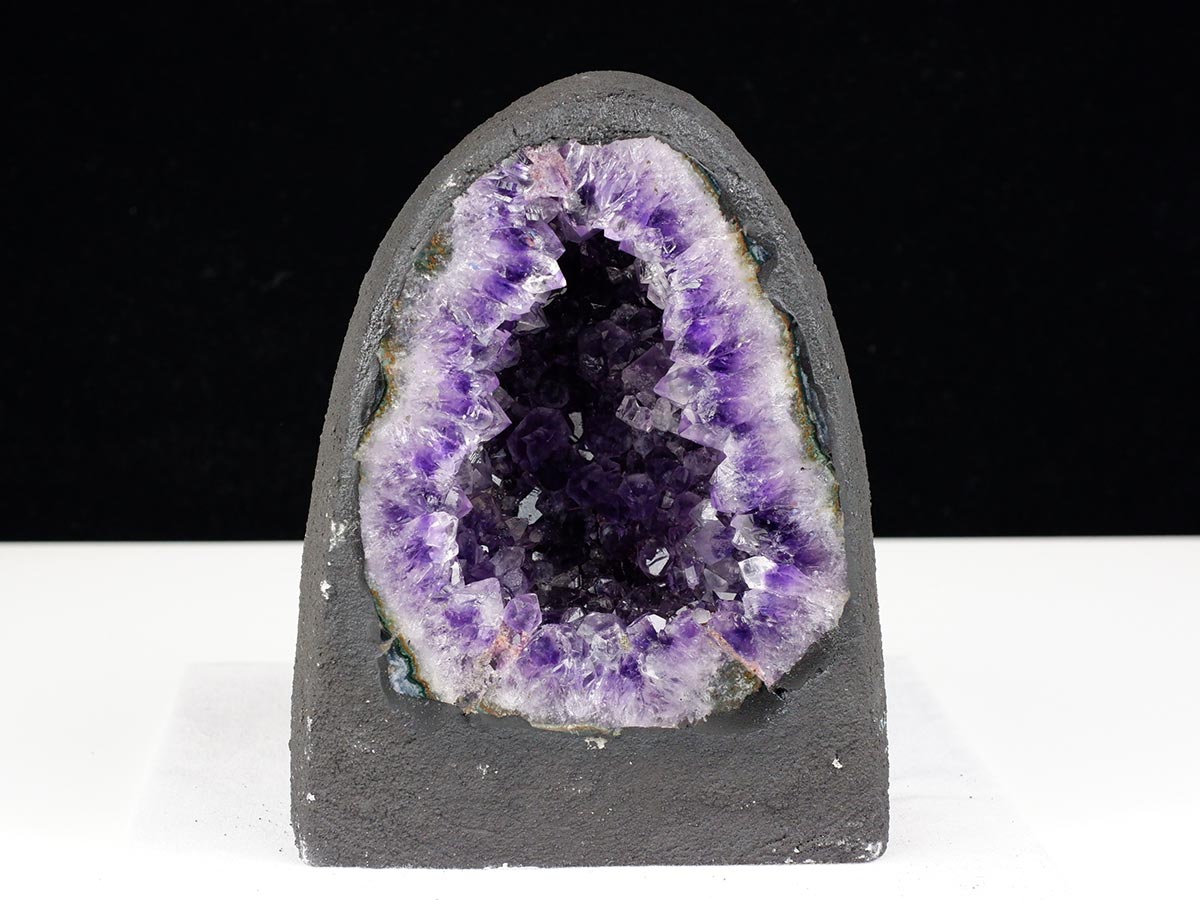 アメジストドーム 2.6Kg ウルグアイ産 ジオード カペーラ amethyst 一点物 174-2199