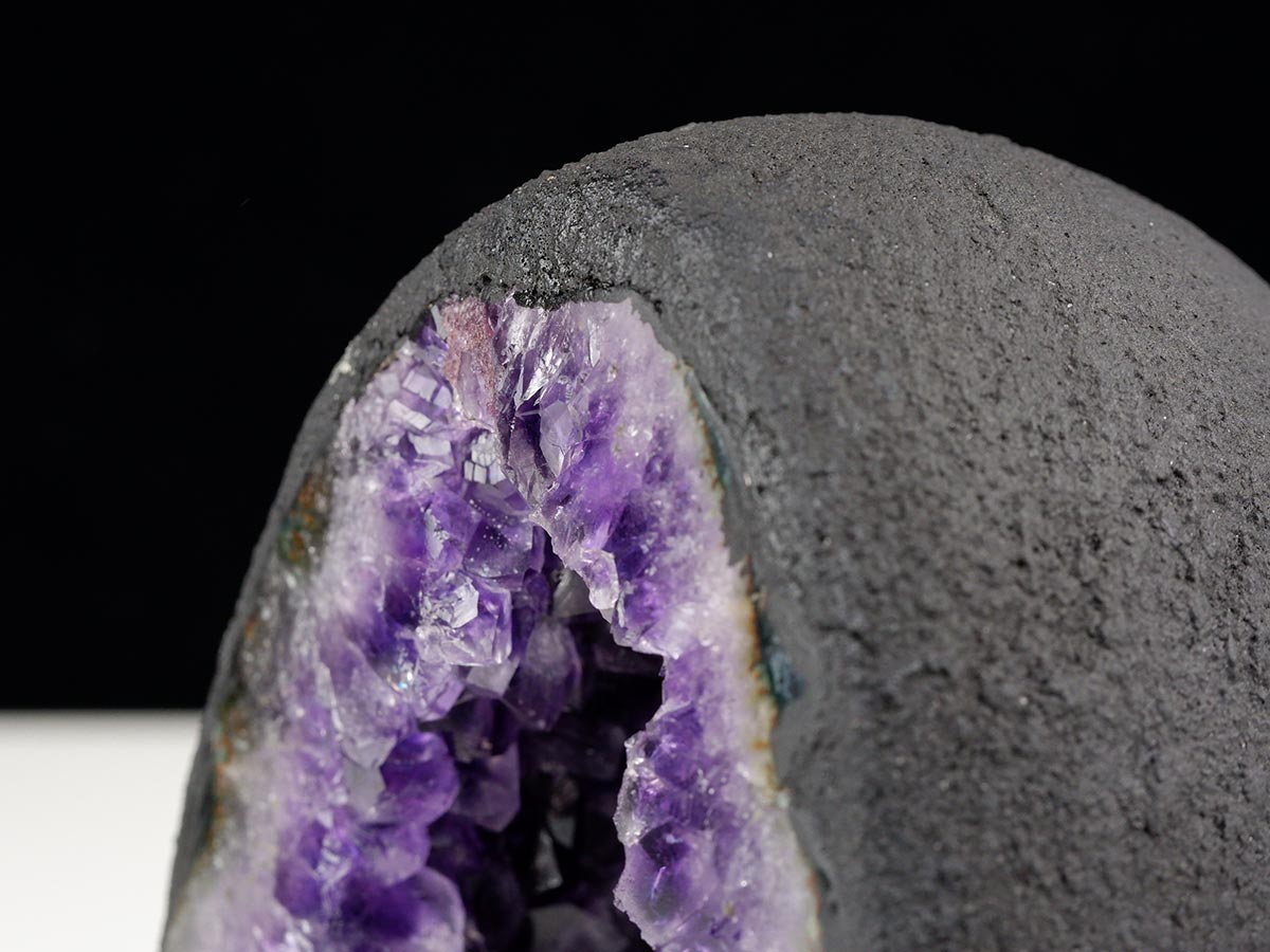 アメジストドーム 2.6Kg ウルグアイ産 ジオード カペーラ amethyst 一点物 174-2199