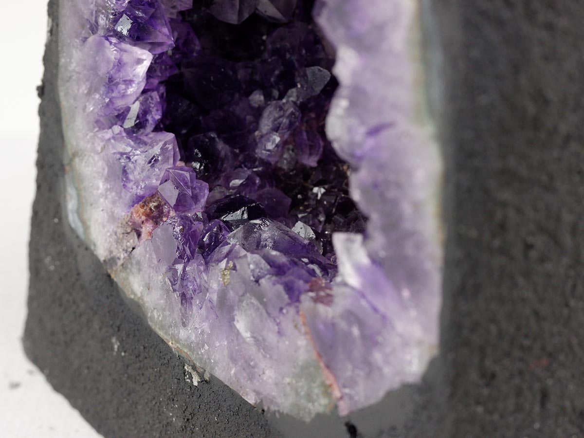 アメジストドーム 2.6Kg ウルグアイ産 ジオード カペーラ amethyst 一点物 174-2199