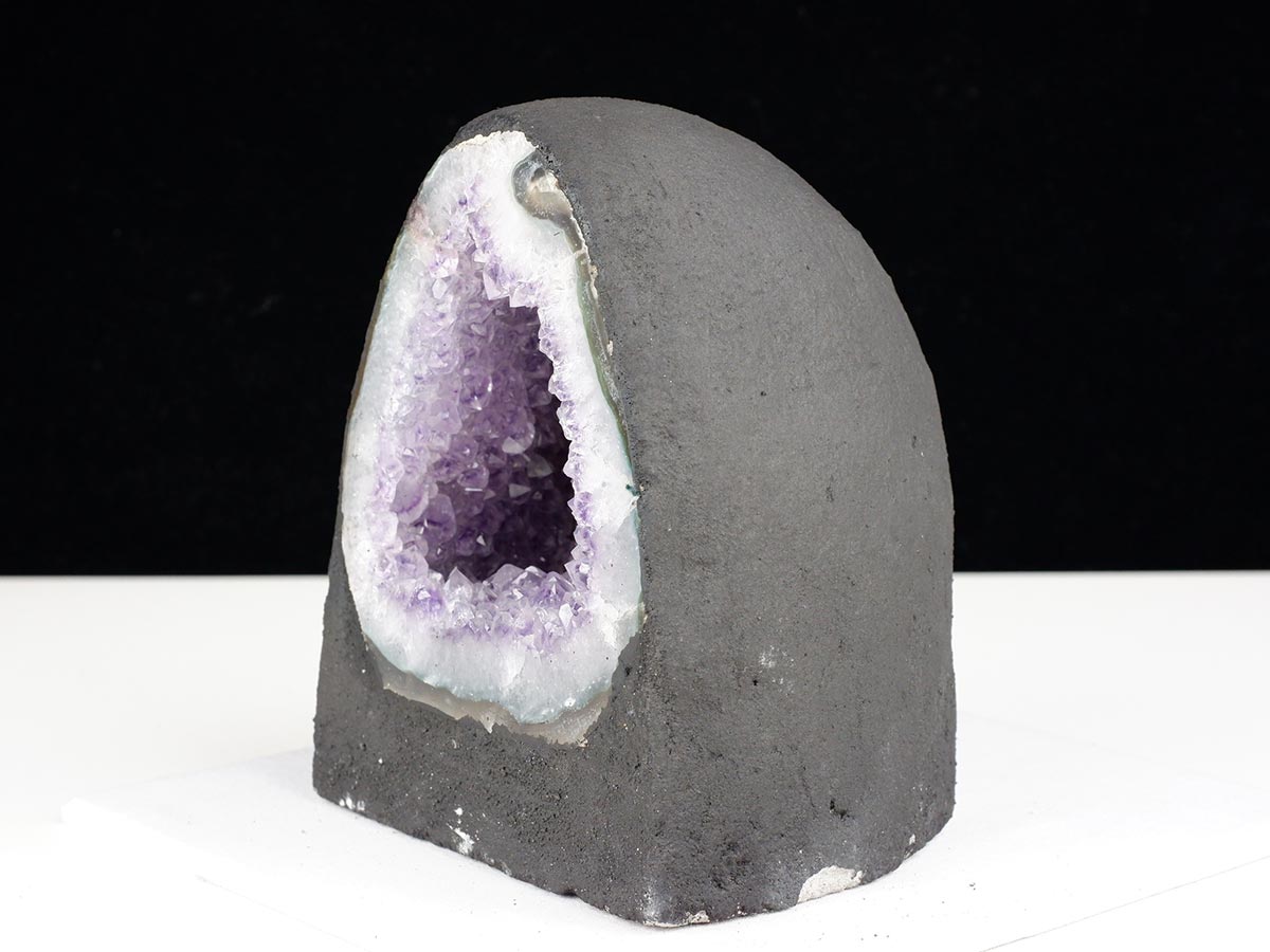 アメジストドーム 2.5Kg ウルグアイ産 ジオード カペーラ amethyst 一点物 174-2200