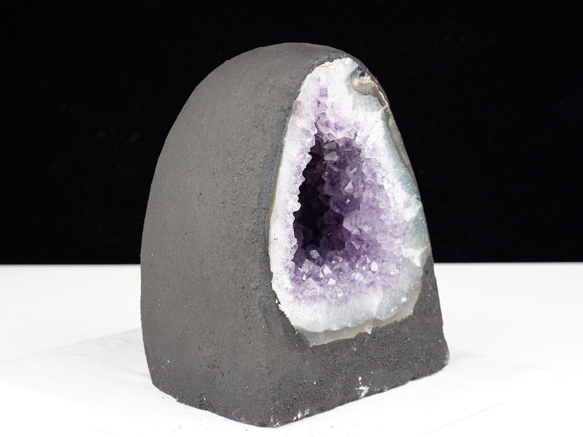 アメジストドーム 2.5Kg ウルグアイ産 ジオード カペーラ amethyst 一点物 174-2200