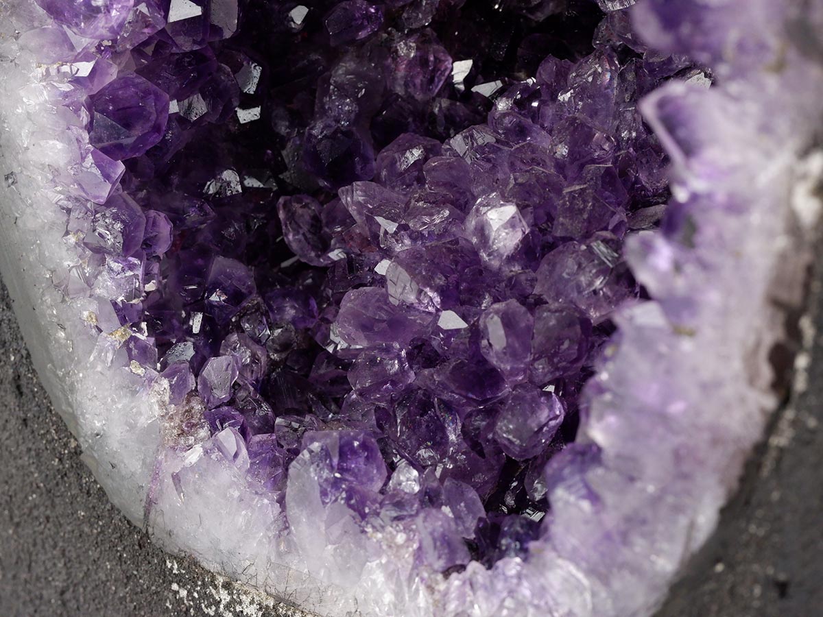 アメジストドーム 3.6Kg ウルグアイ産 ジオード カペーラ amethyst 一点物 174-2201