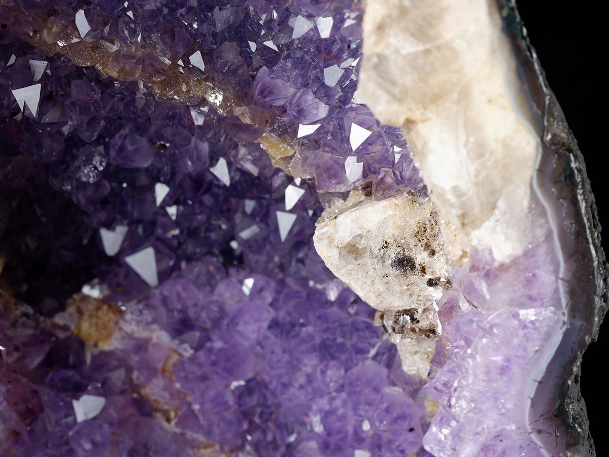 9.5Kg アメジストドーム ブラジル産 アメジスト ドーム 原石 置物 台座付属 一点物 174-2233