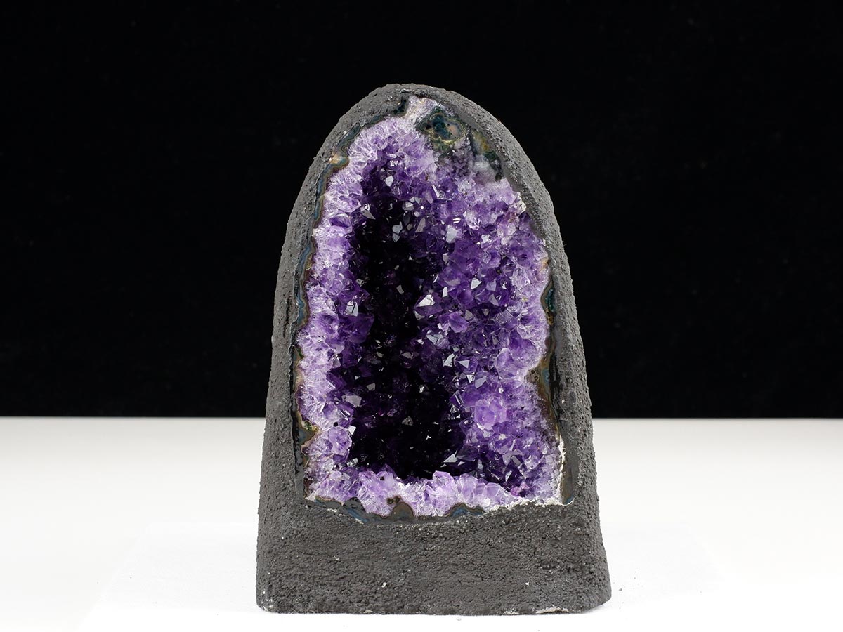 アメジストドーム 2.4Kg ウルグアイ産 アメジスト ドーム ジオード