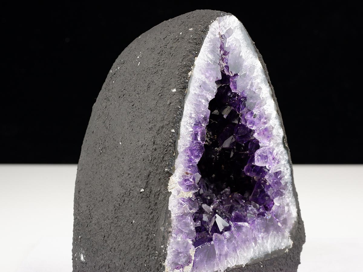 アメジストドーム 1.7Kg ウルグアイ産 アメジスト ドーム ジオード