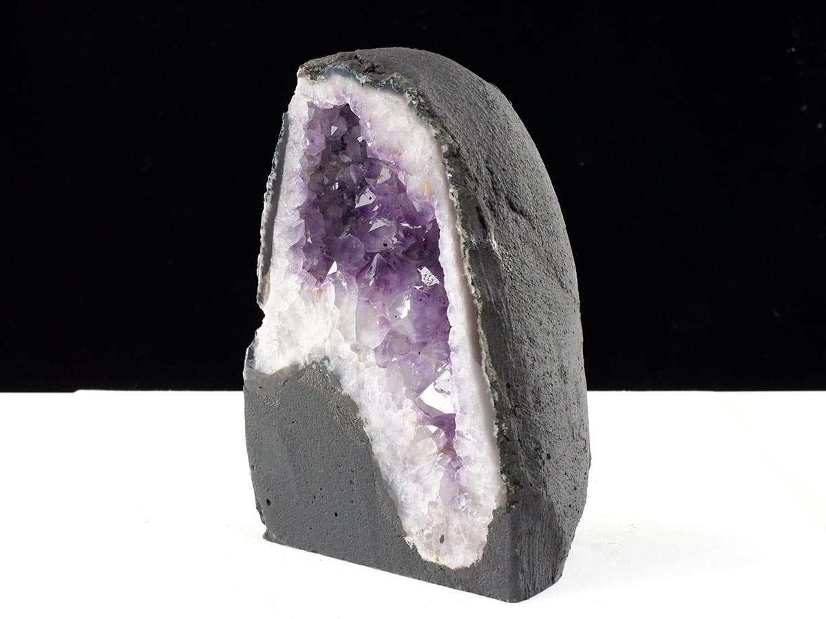 アメジストドーム 5.8Kg ブラジル産 アメジスト ドーム 原石 置物 ジオード amethyst 一点物 174-2374